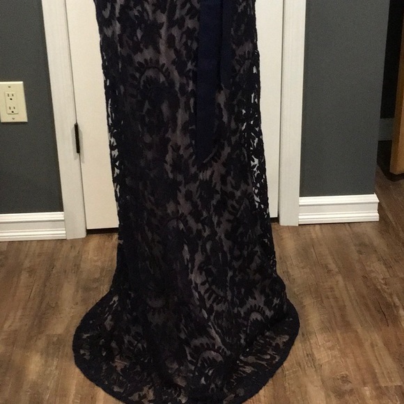 Adrianna Papell Lace Formal Gown π - Picture 6 of 8